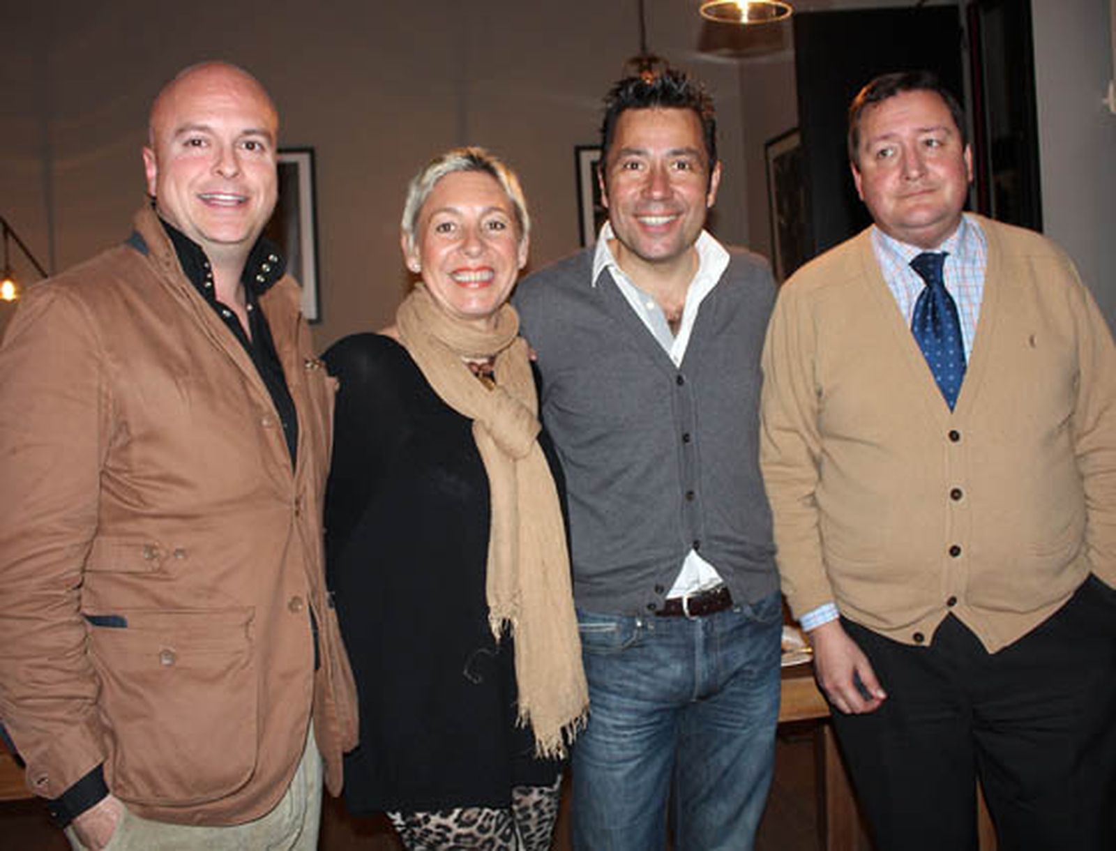 David de Castro (La Regañá Don Pelayo), Eva Martín, Pepe Da Rosa Jr y Gustavo de Medina (Iberesponsor).


Foto: Victoria Ramírez