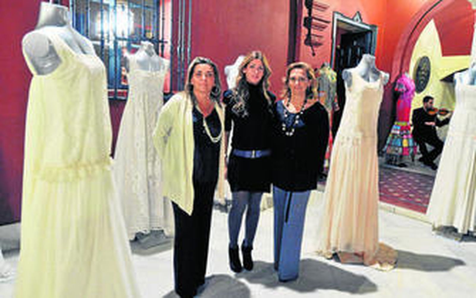 Las hermanas Delia y María del Mar -y la hija de ésta última, Mar Álvarez-, integrantes de esta firma.