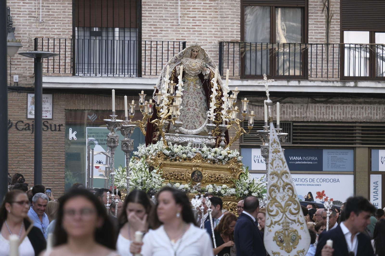 El vía lucis de la Virgen de la Paz y Esperanza de Córdoba, en imágenes