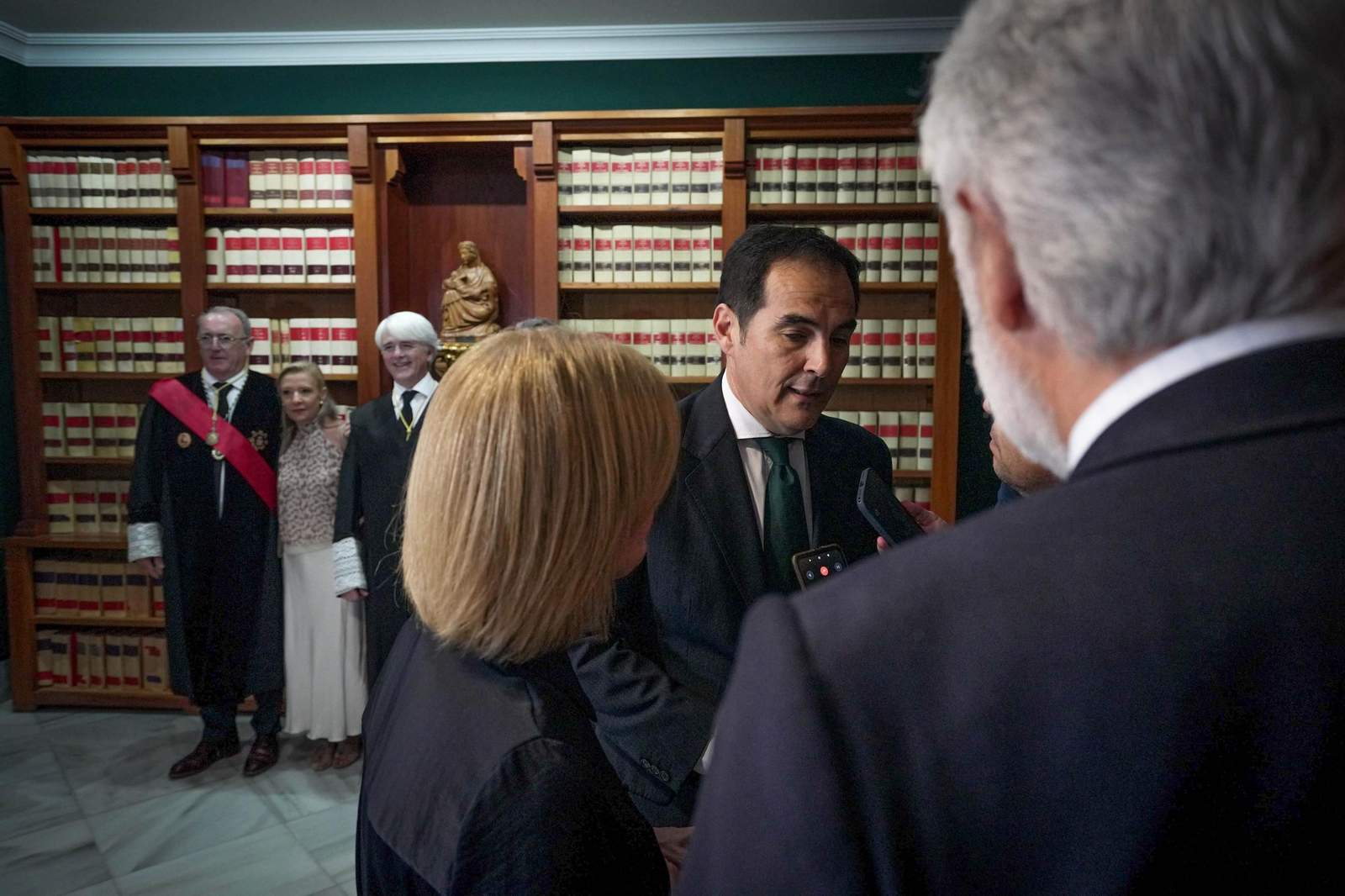 El reconocimiento al decano de los abogados de Jerez, Federico Fernández, en imágenes