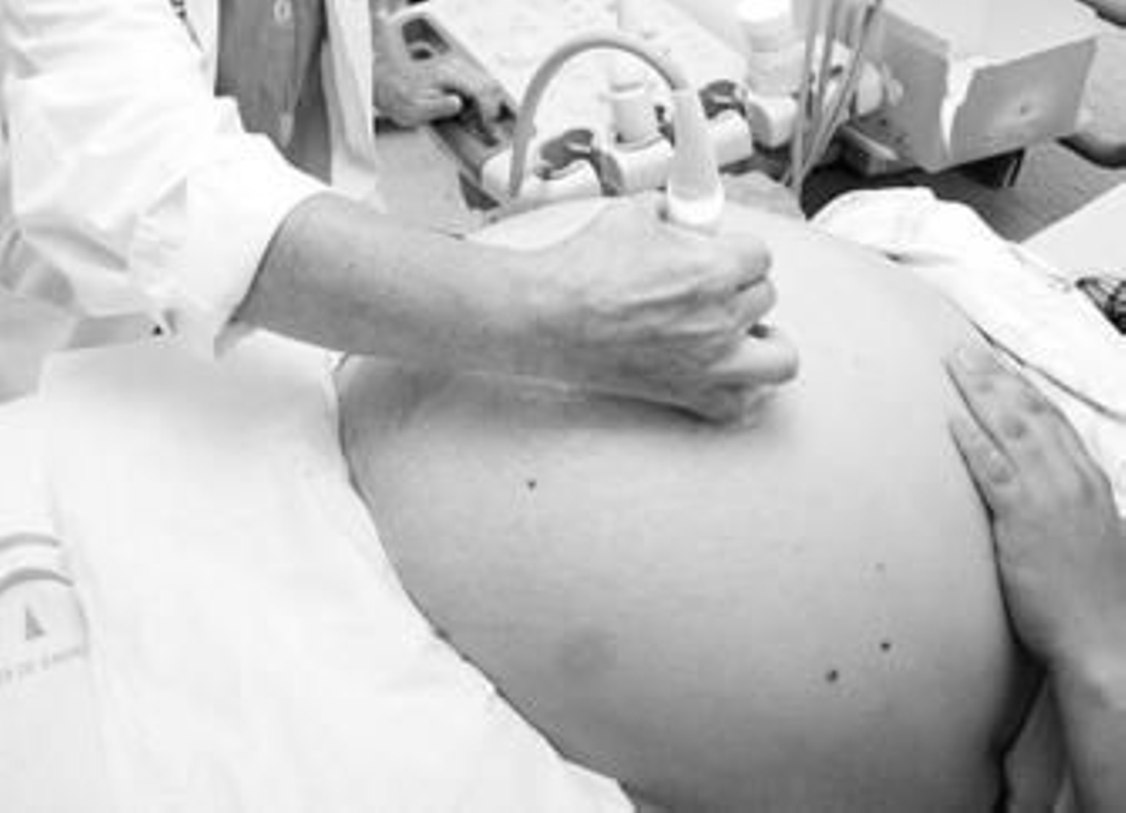 La mujer cada vez es madre más tarde, lo que requiere más ayudas médicas.