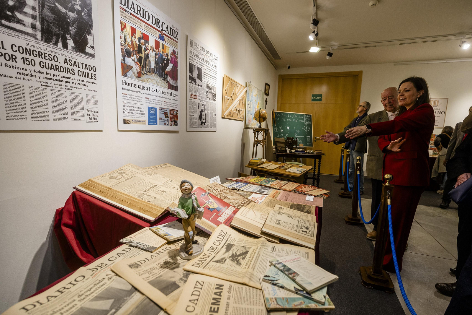 Las imágenes de la inauguración de la exposición por el centenario de la librería Bozano en San Fernando.
