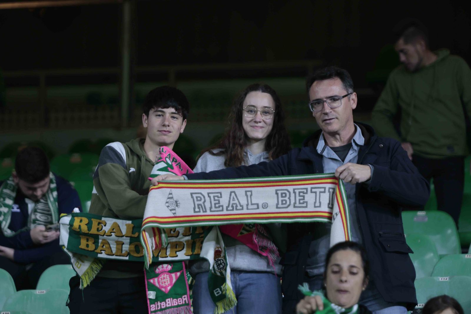 Búscate en las gradas del Villamarín