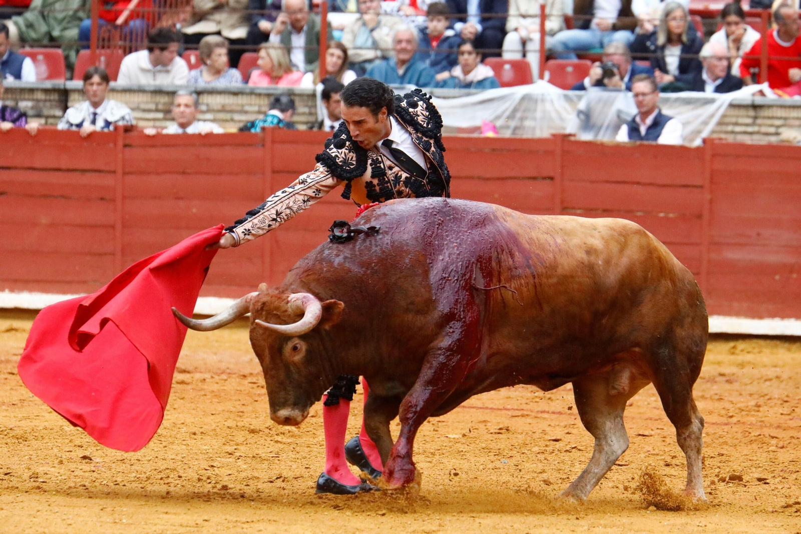 La última corrida de la Feria Taurina de Córdoba, en imágenes