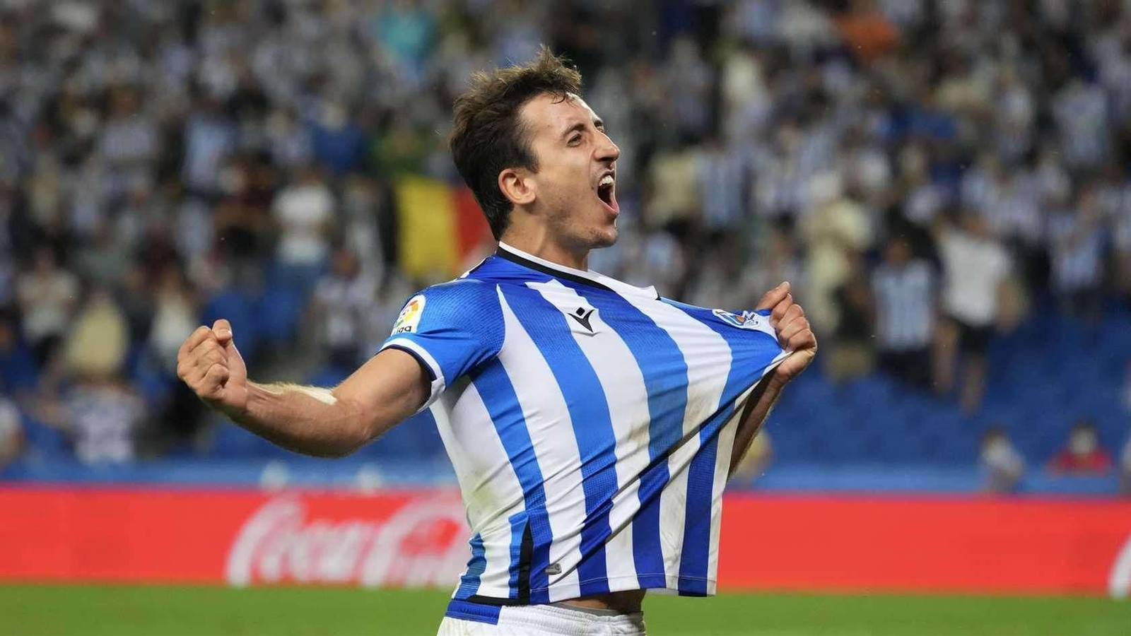 Oyarzabal, sobre el futuro: "A ver si somos capaces de sacar lo de Málaga" Oyarzabal, sobre el futuro: "A ver si somos capaces de sacar lo de Málaga"