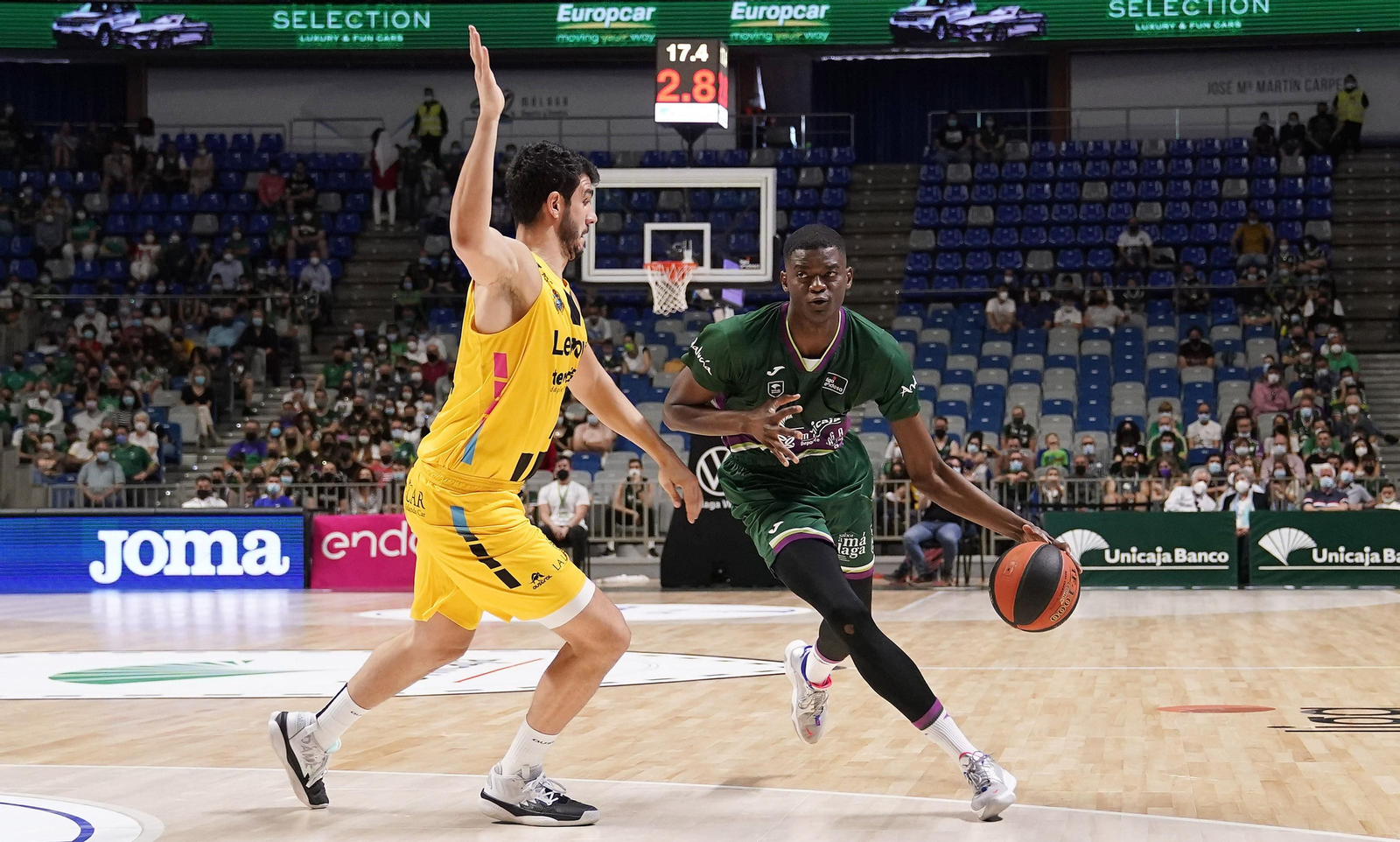 Nzosa, en el partido ante el Lenovo Tenerife. Nzosa, en el partido ante el Lenovo Tenerife.