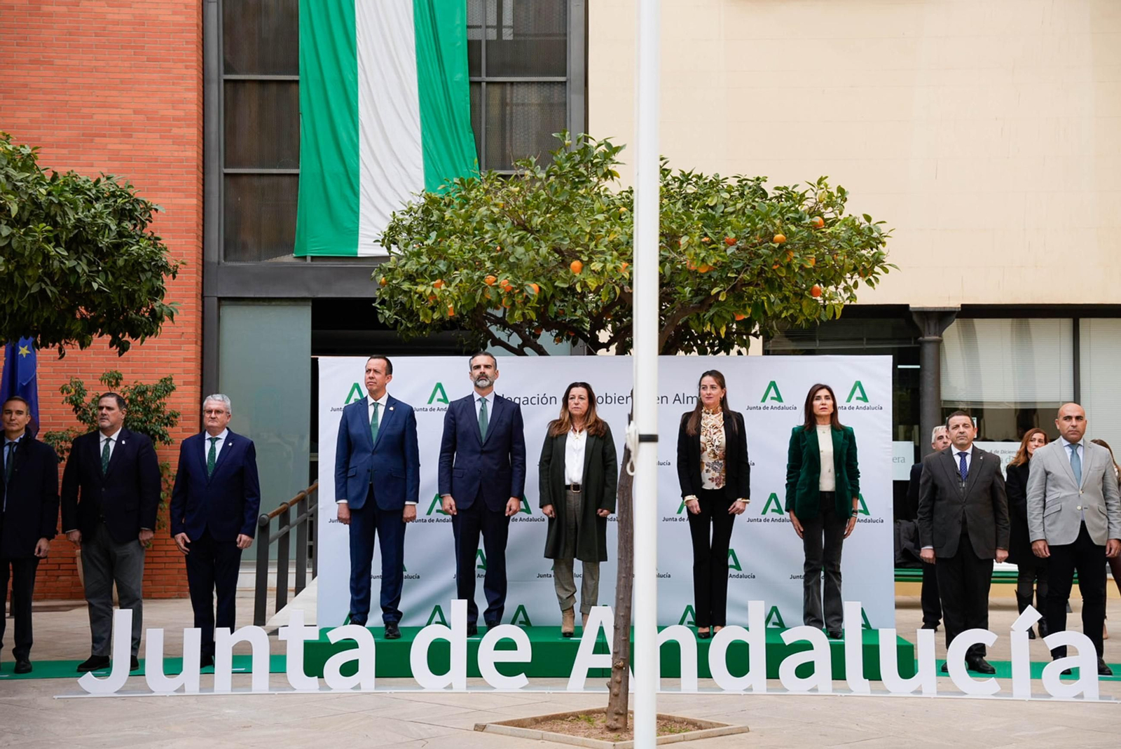 Así han sido las imágenes del día de la bandera en Almería