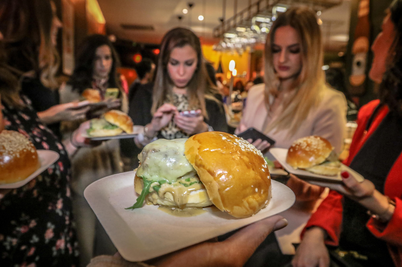 Las fotos de la celebración en el restaurante KGB de los éxitos de 2019