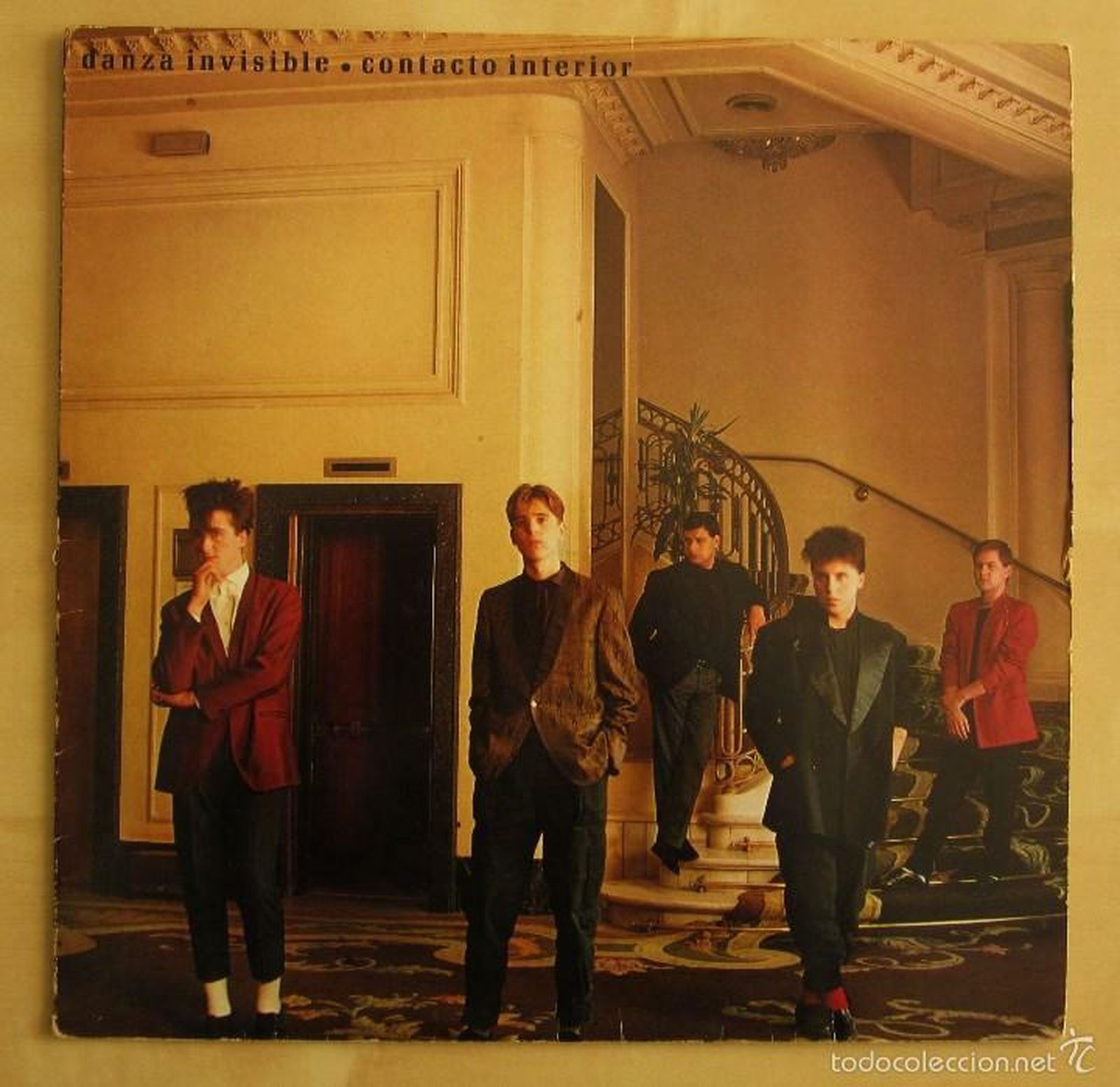 Portada del segundo disco de Danza Invisible