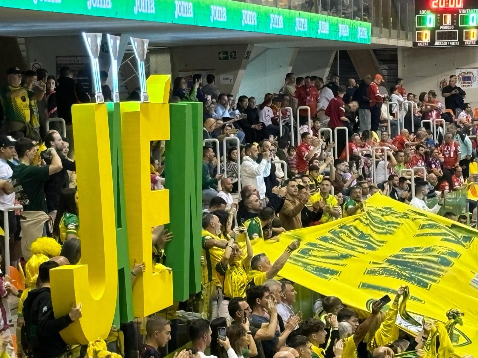 La Marea Amarilla, siempre presente, nunca defrauda.