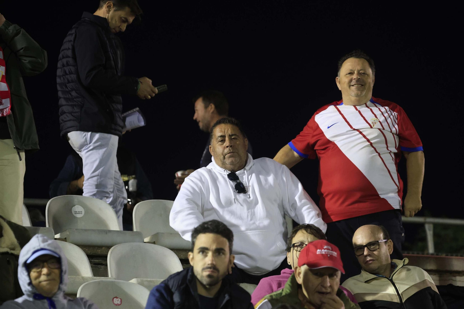 Búscate en las fotos del Algeciras CF - Antequera en el Nuevo Mirador