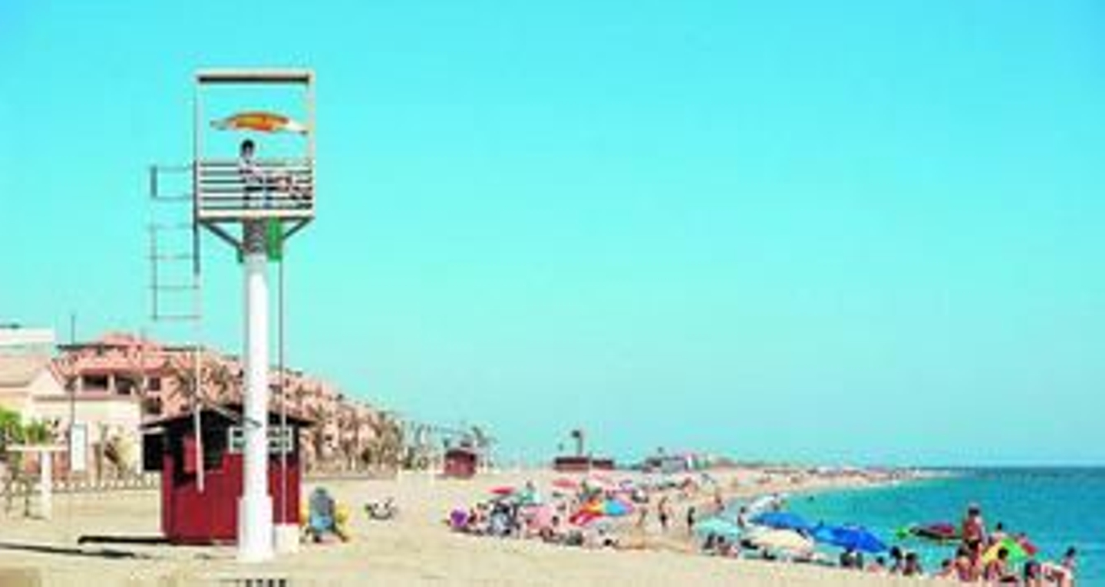 Las playas más concurridas están constantemente vigiladas por esta Patrulla que vela por la seguridad de los vecinos y turistas.