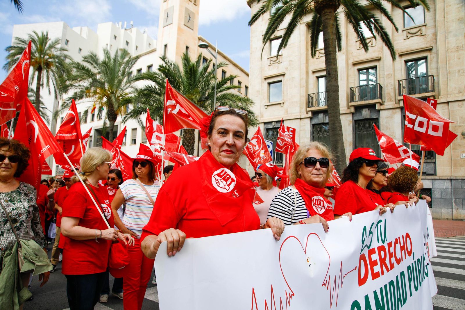 Las imágenes de la manifestaciones del 1 mayo en Almería, Día del Trabajador