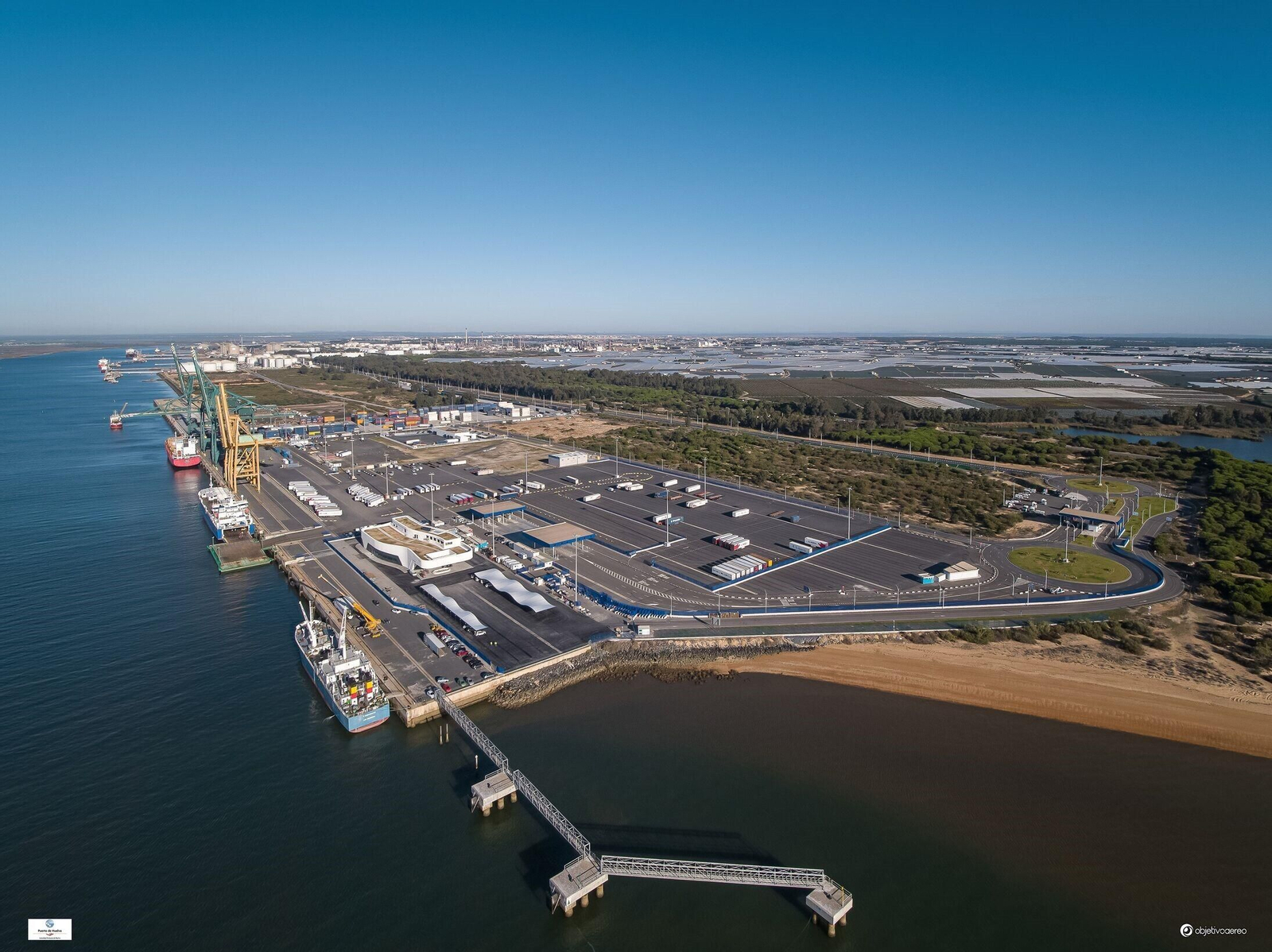 Muelle Sur del Puerto de Huelva.