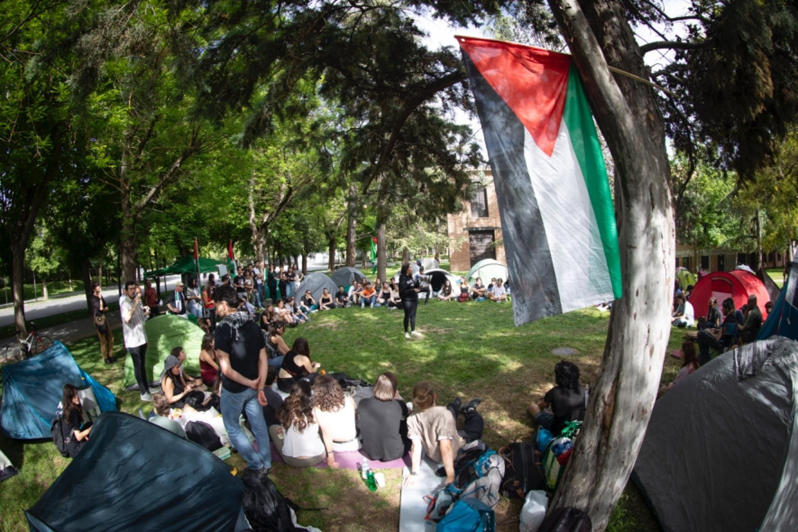 Acampada universitaria en contra del conflicto entre Israel y Palestina