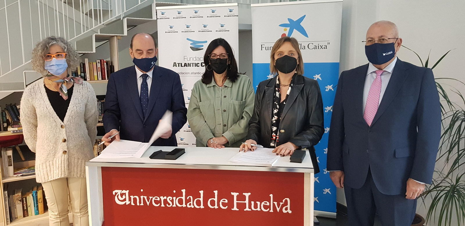 Presentación de las Becas Comedor de la Fundación Atlantic Copper y Fundación La Caixa en colaboración con la UHU.
