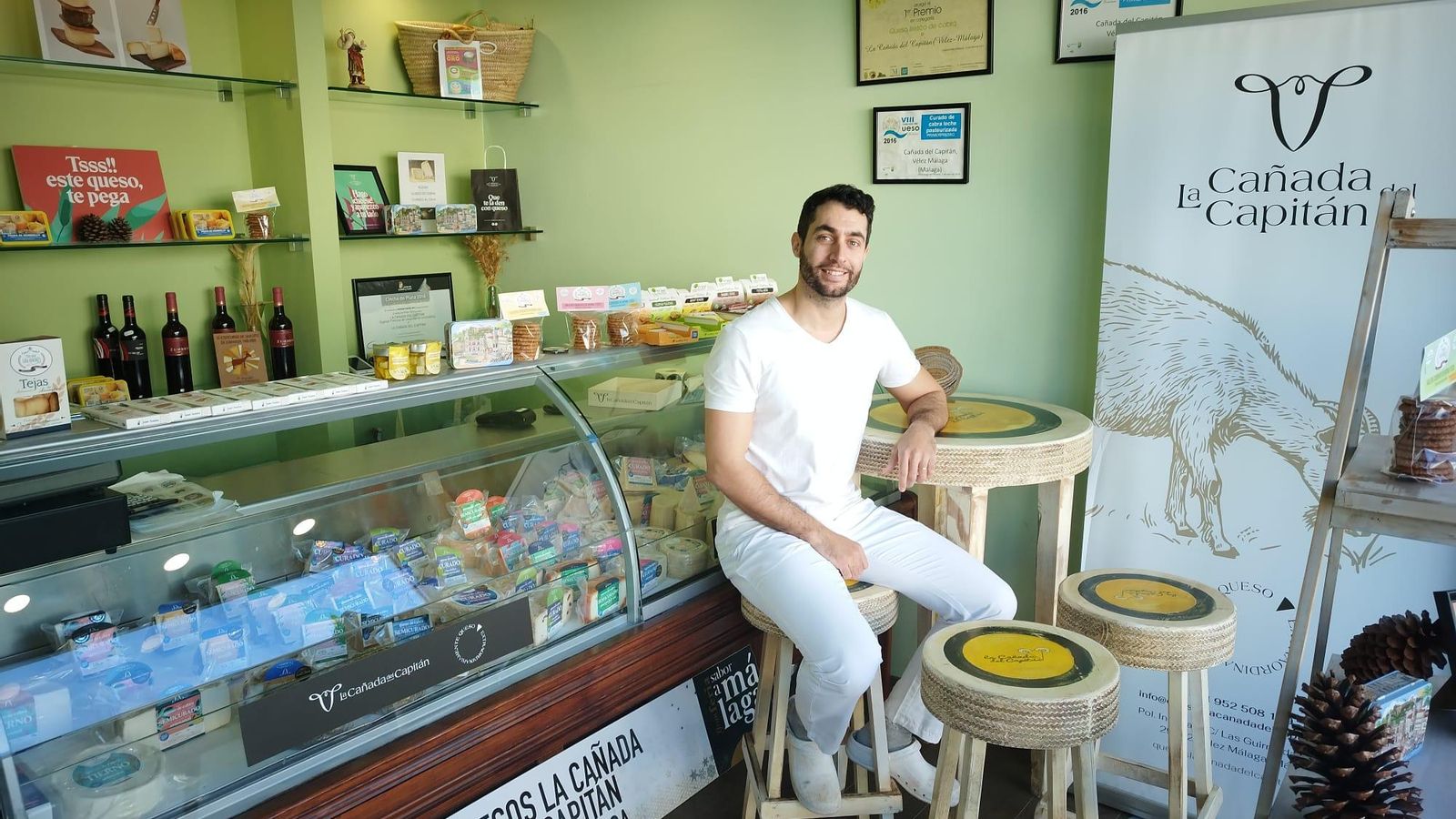 Francisco Campos en la tienda