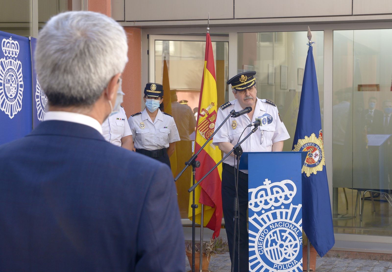 Fotos de la toma de posesion del cargo del nuevo comisario de la Policía Nacional