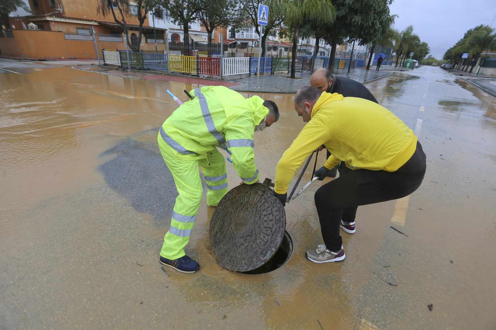 Campanillas anegada tras las lluvias, en fotos