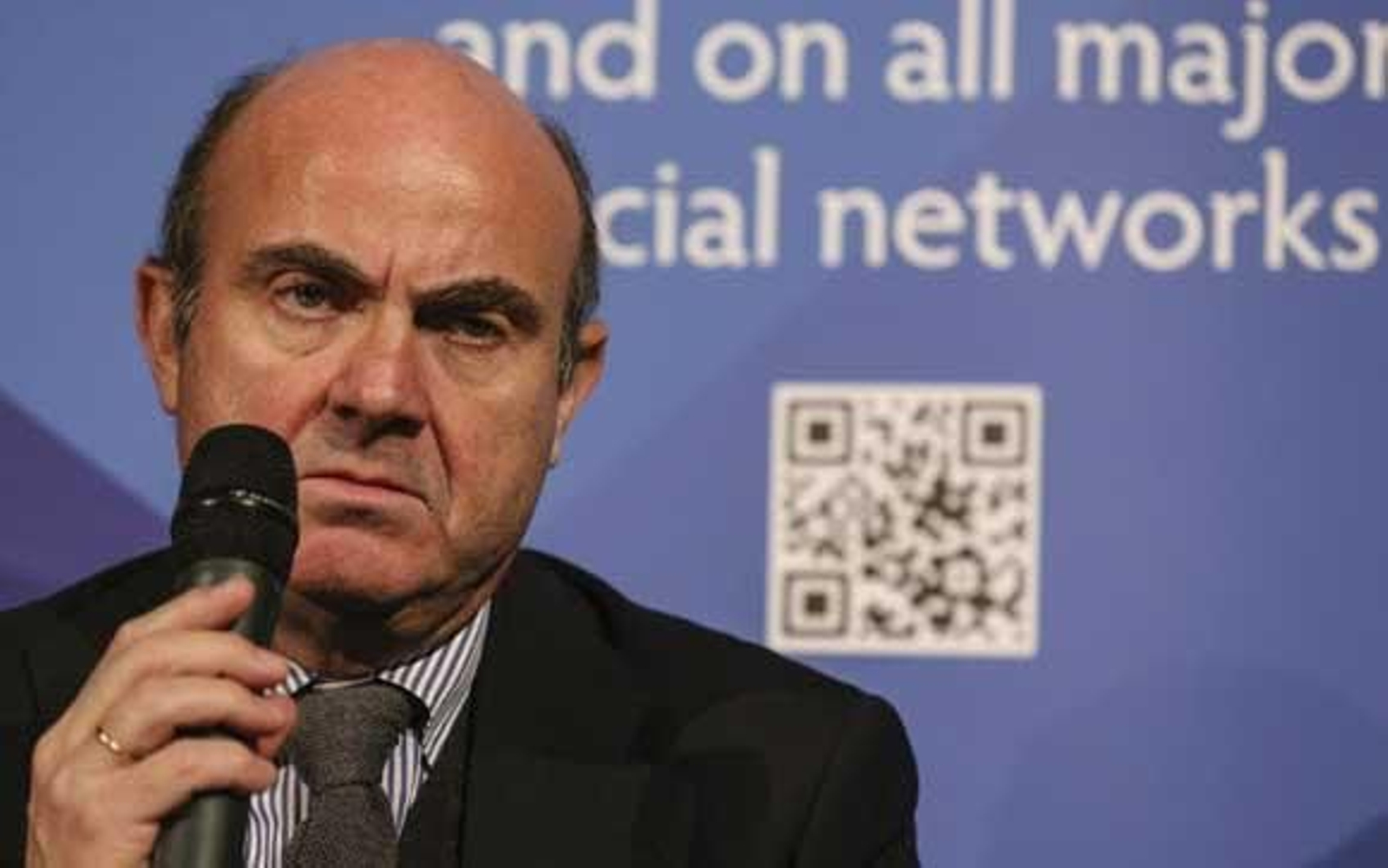 De Guindos dice que la economía española crecerá cerca del 1% en 2014