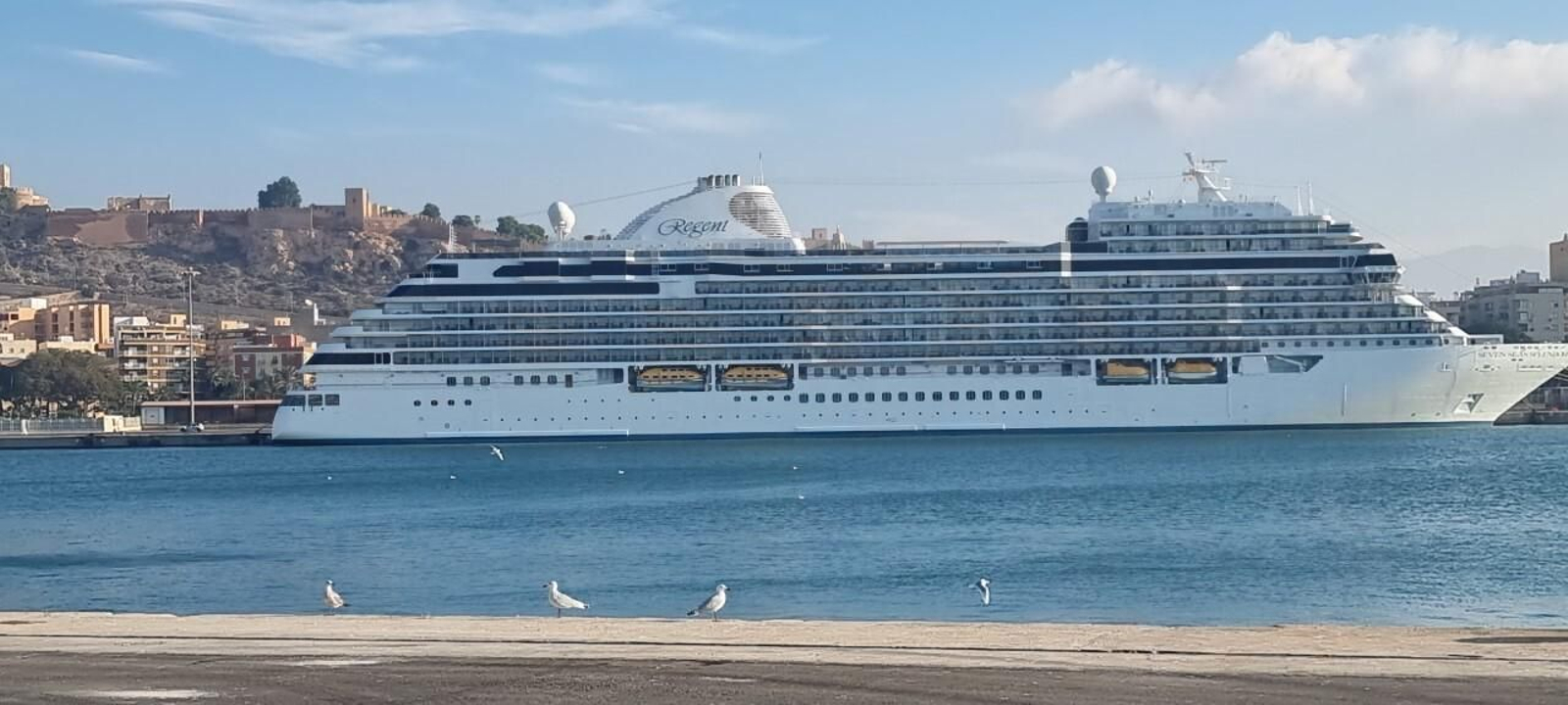 Crucero Seven Seas Splendor en Almería