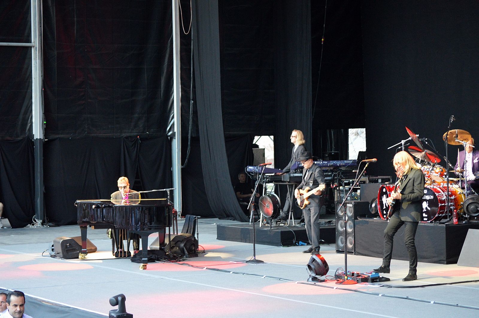 Elton John, ayer, durante su concierto en el auditorio de La Cantera, en el festival marbellí Starlite.