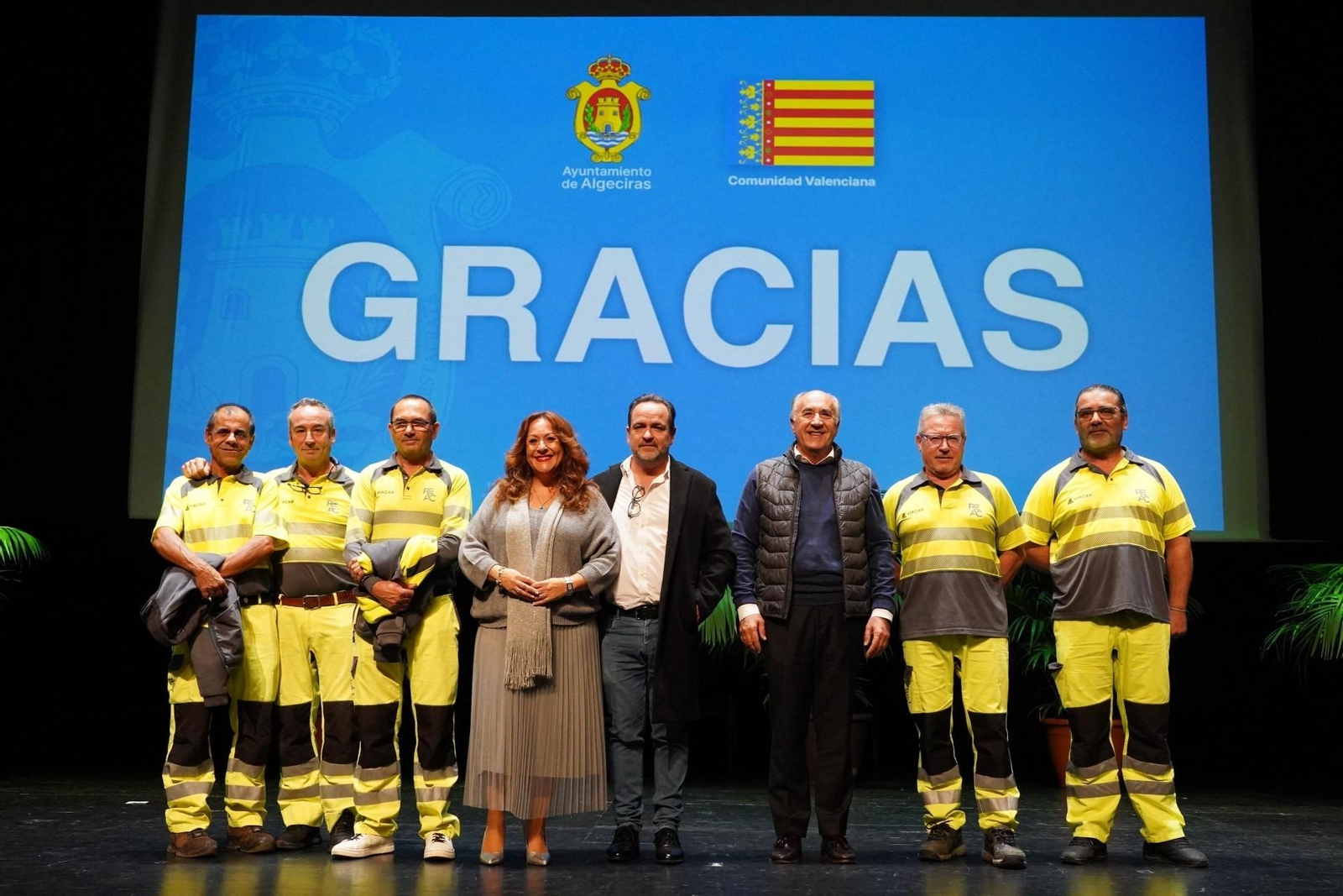 Un grupo de homenajeados por el Ayuntamiento de Algeciras.