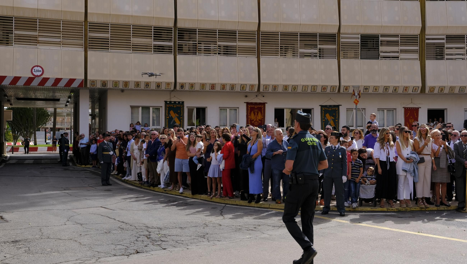 Las imágenes de la celebración del Día del Pilar en la Comandancia de la Guardia Civil de Almería