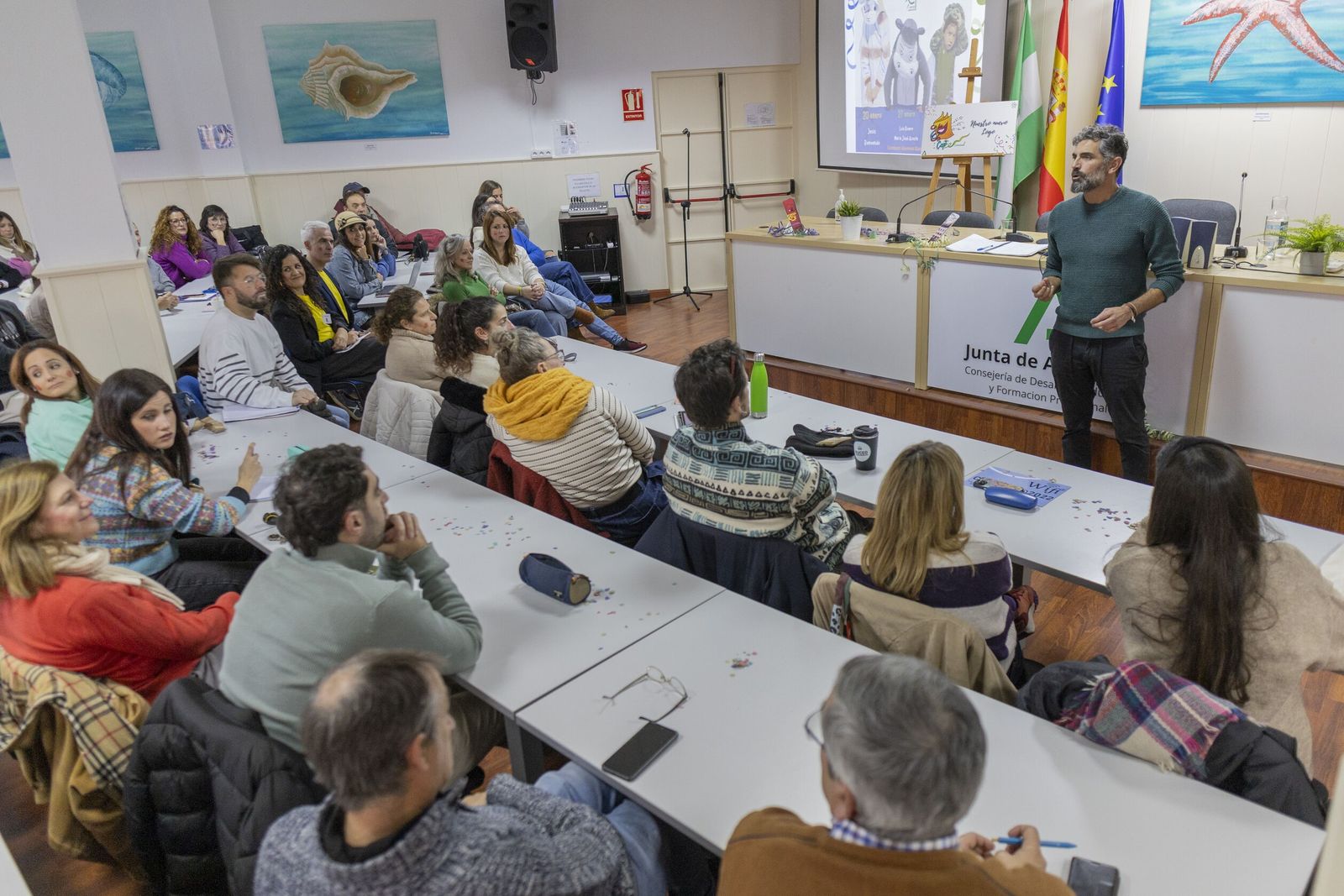 Jesús Bienvenido participa en la jornada inaugural del curso de docentes