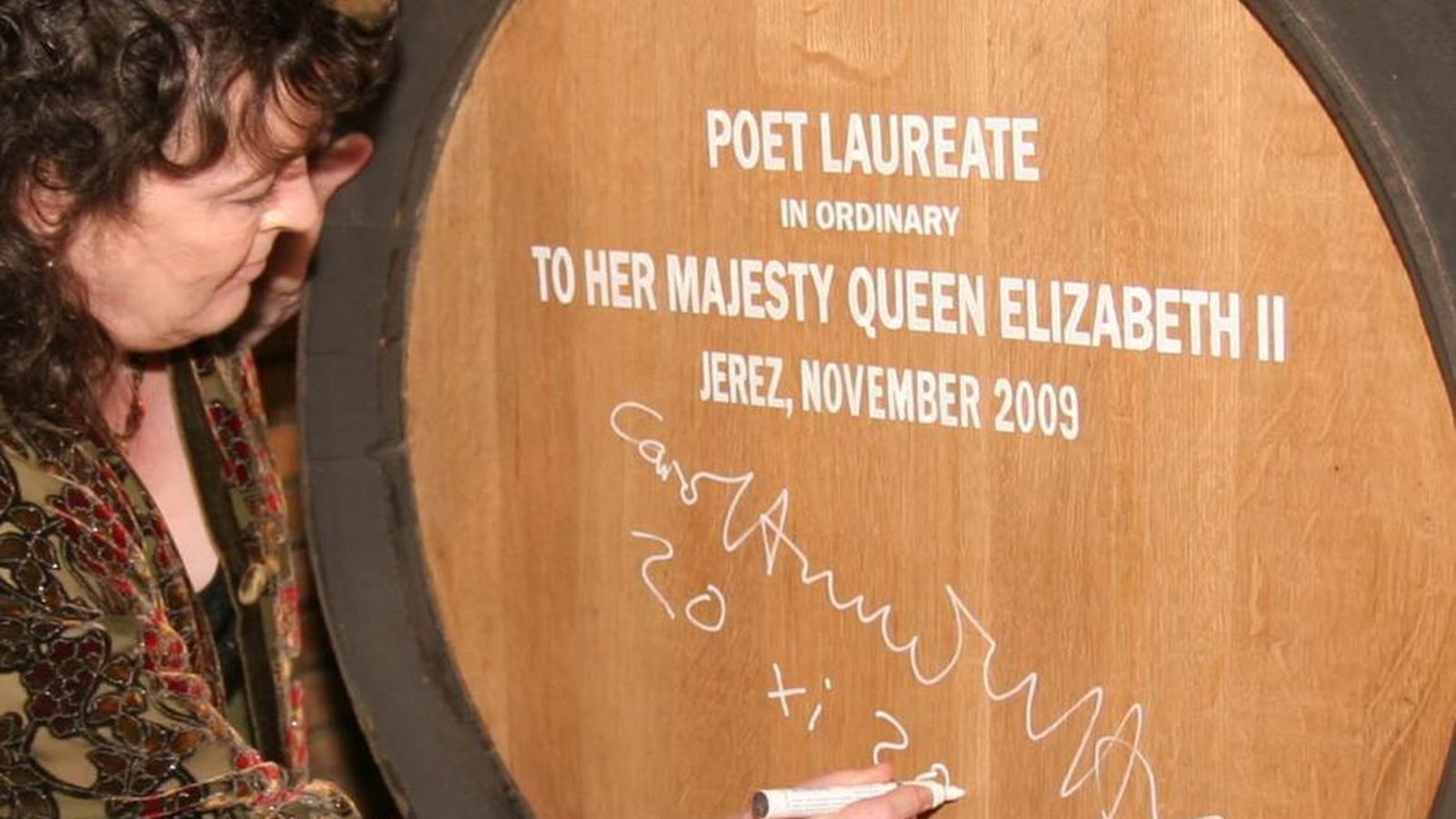 Carol Ann Duffy, Poet Laureate, y su regalo del 2009.