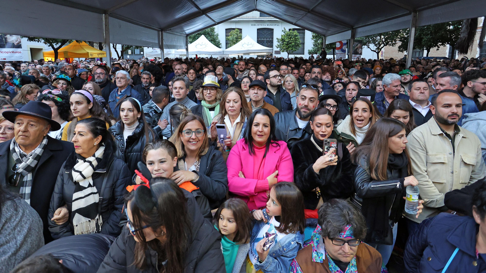 Gala de Carnaval de Jerez en la plaza del Banco con Martínez Ares