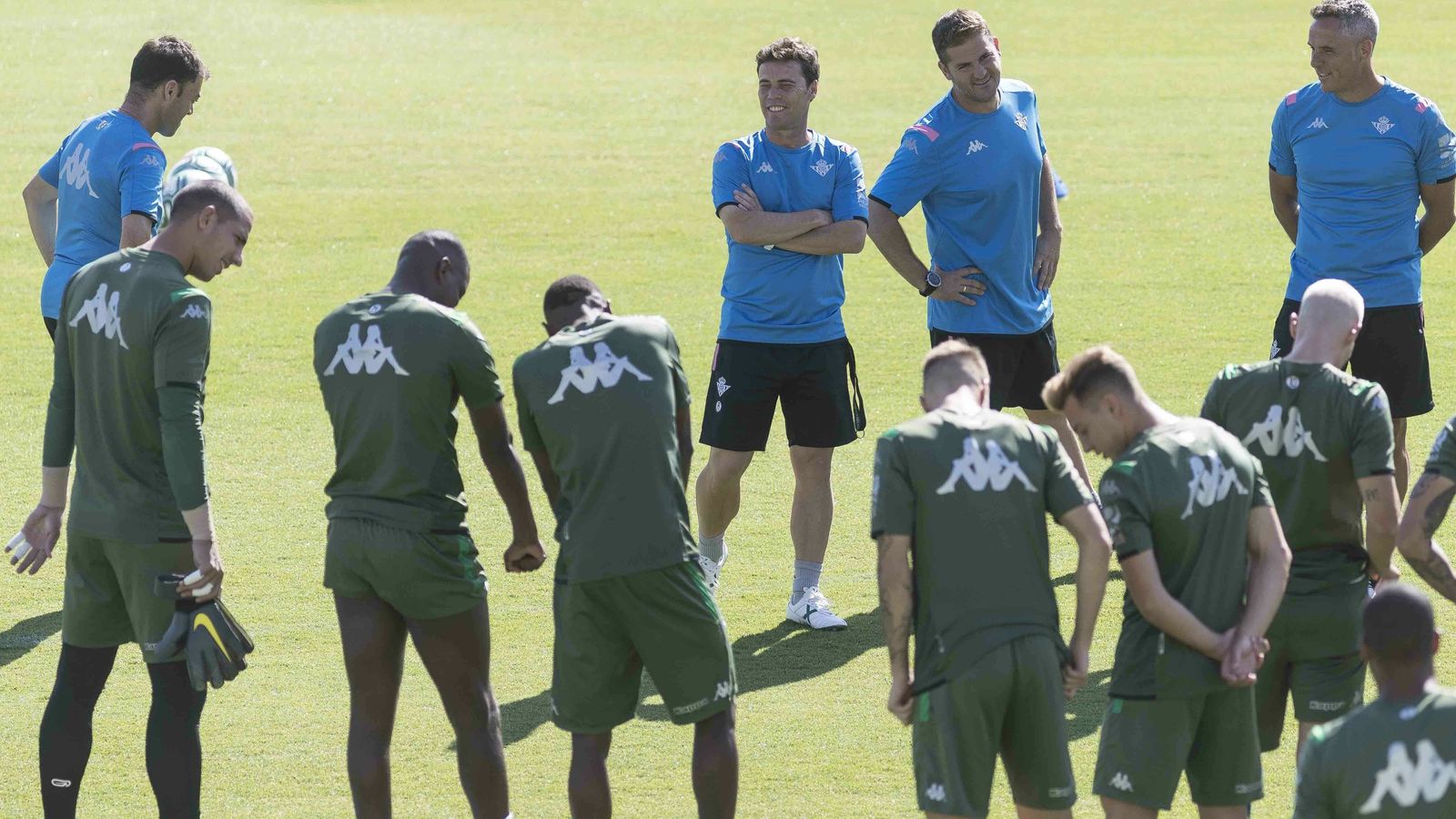 Rubi sonríe antes de comenzar el entrenamiento.