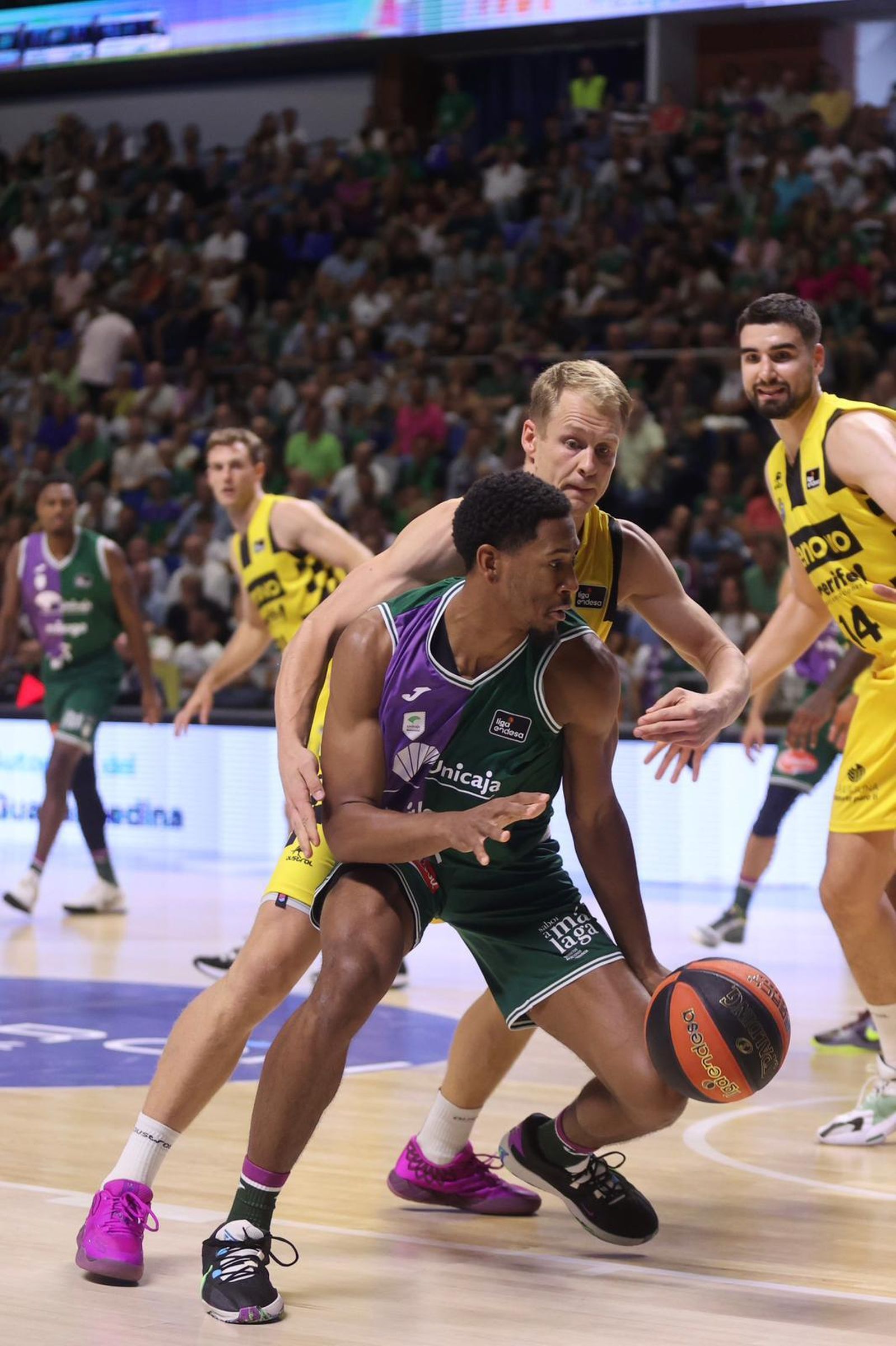 Las fotos del Unicaja - Lenovo Tenerife