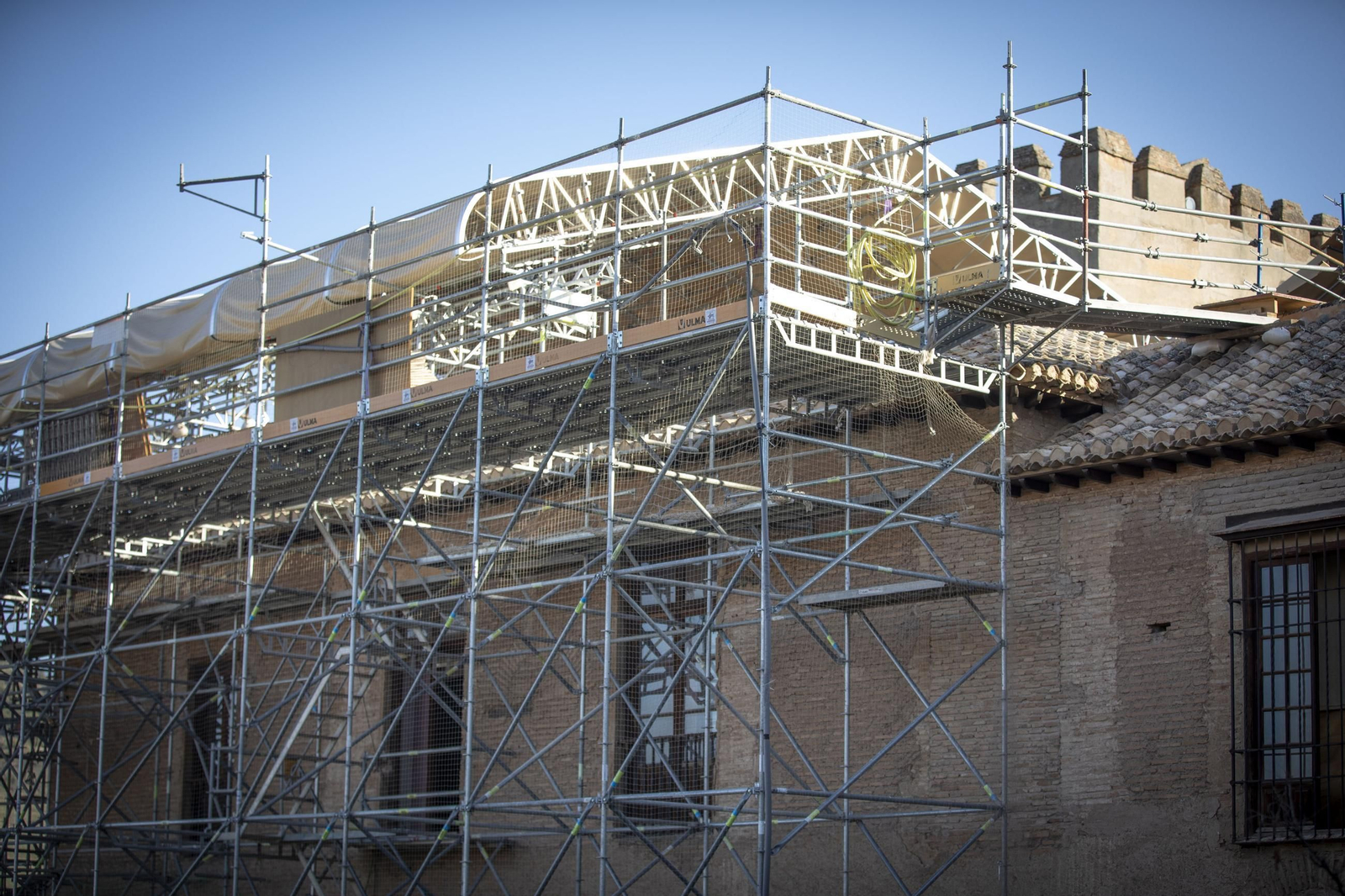 Fotos: las obras de restauración de las cubiertas del Mexuar y los Palacios Nazaríes de la Alhambra de Granada