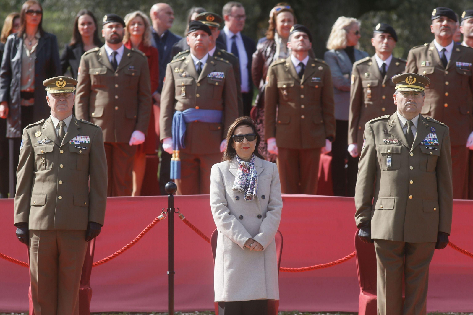 La toma de posesión del general de Brigada Fernando Ruiz Gómez como nuevo jefe de la Brigada 'Guzmán el Bueno' X, en imágenes