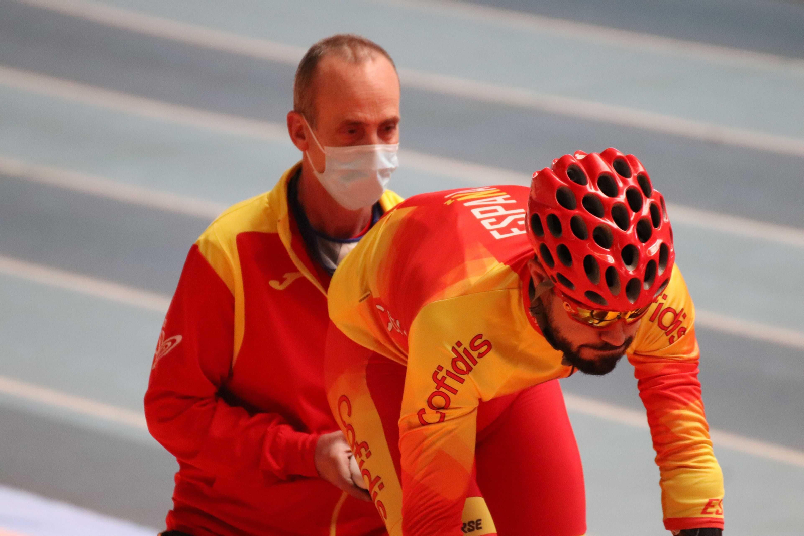 Alfonso Cabello, antes de realizar una salida en una concentración con la selección española.