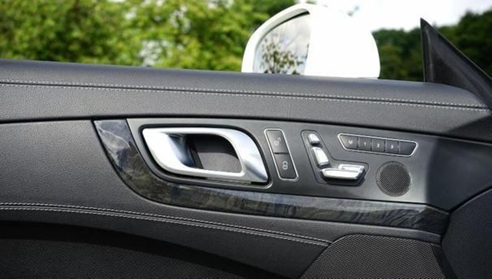 ¿Es aconsejable insonorizar un coche?