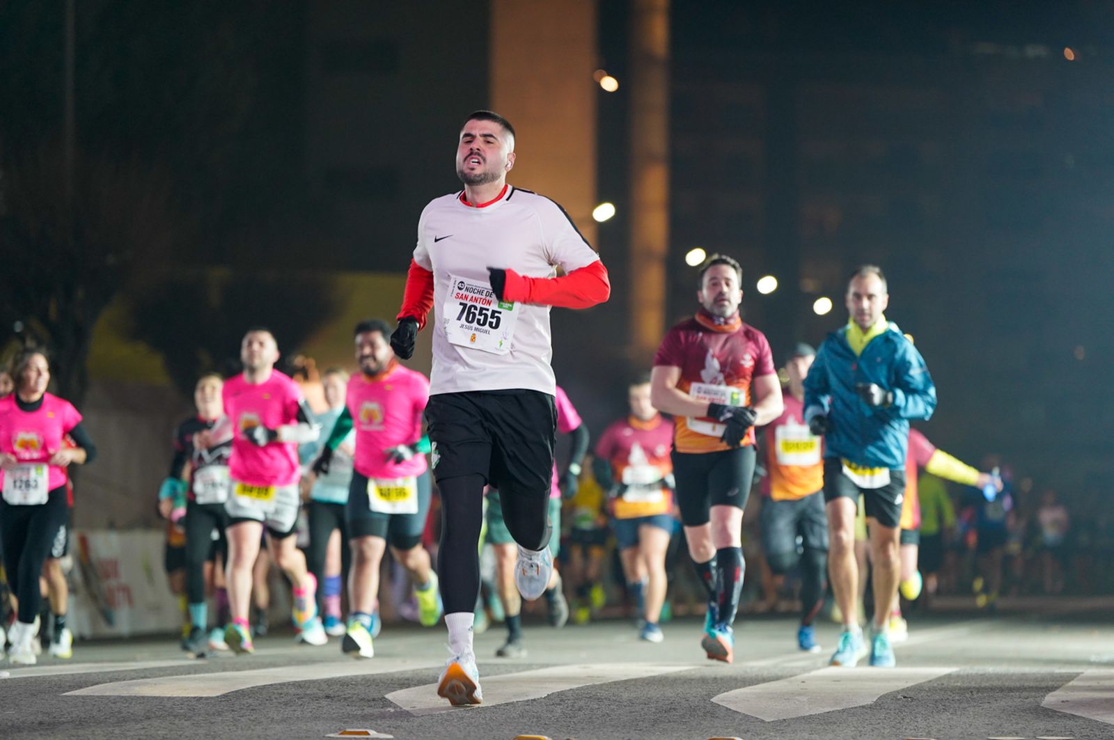 En imágenes: búscate en tu llegada a meta de la Carrera de San Antón 2026 (10)