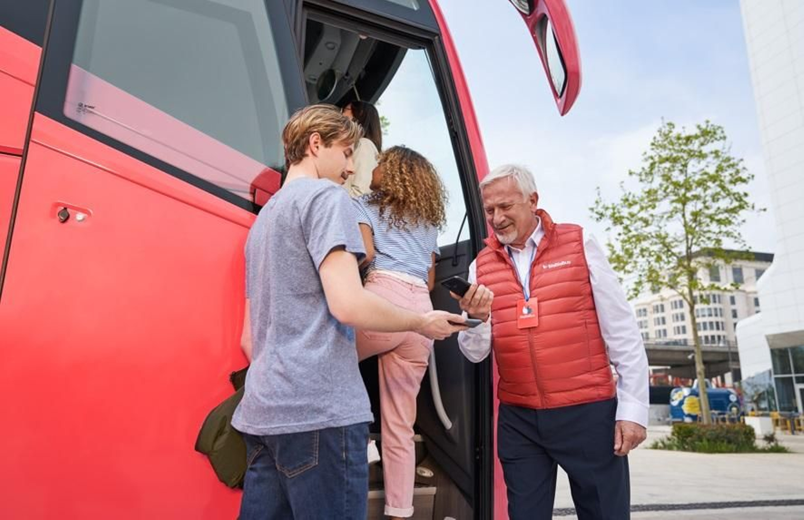 Imagen promocional del BlaBlaBus, el servicio de Blablacar en autobús.