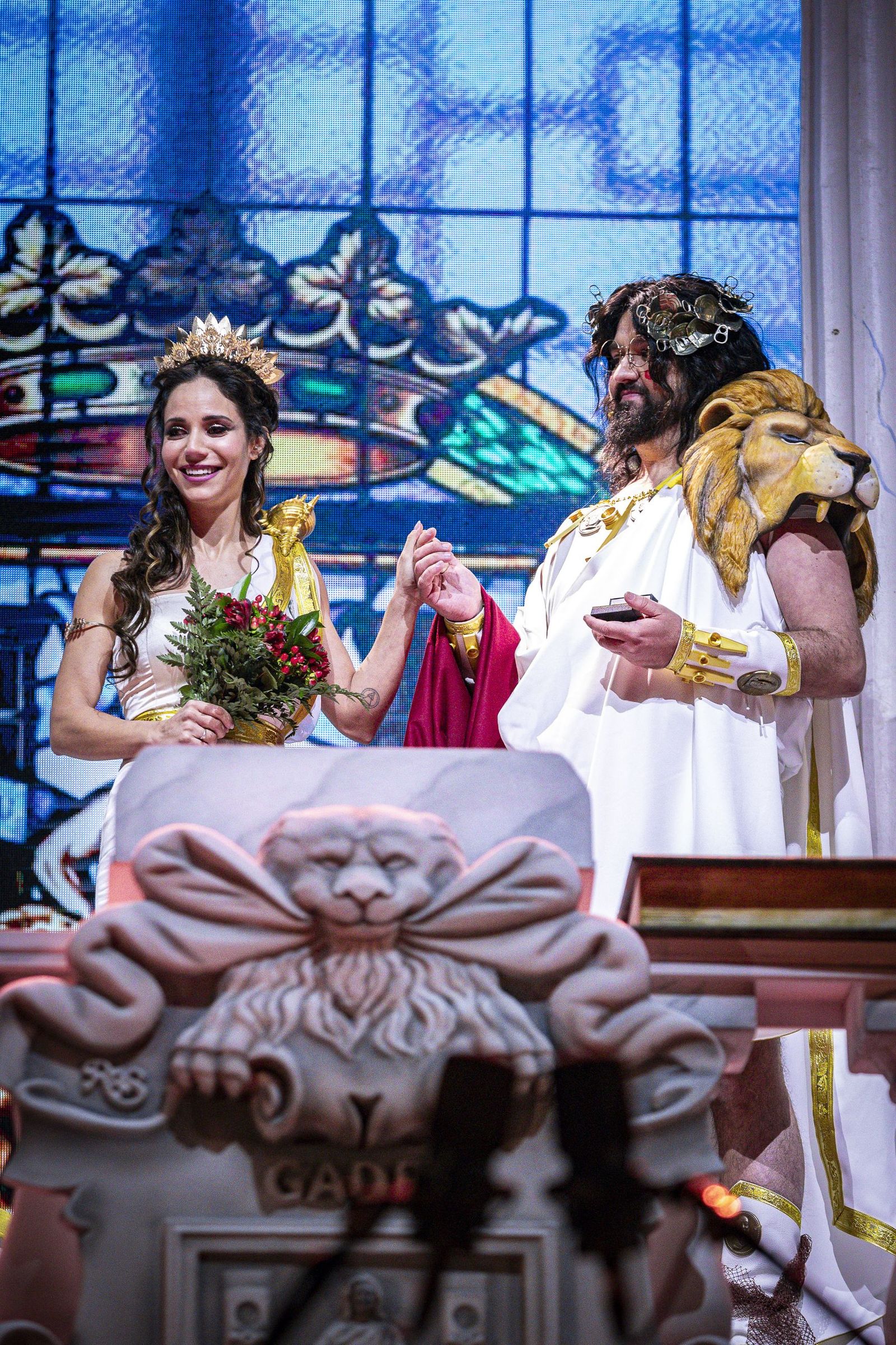 Las imágenes del pregón y la boda de Manu Sánchez en el Carnaval de Cádiz 2026