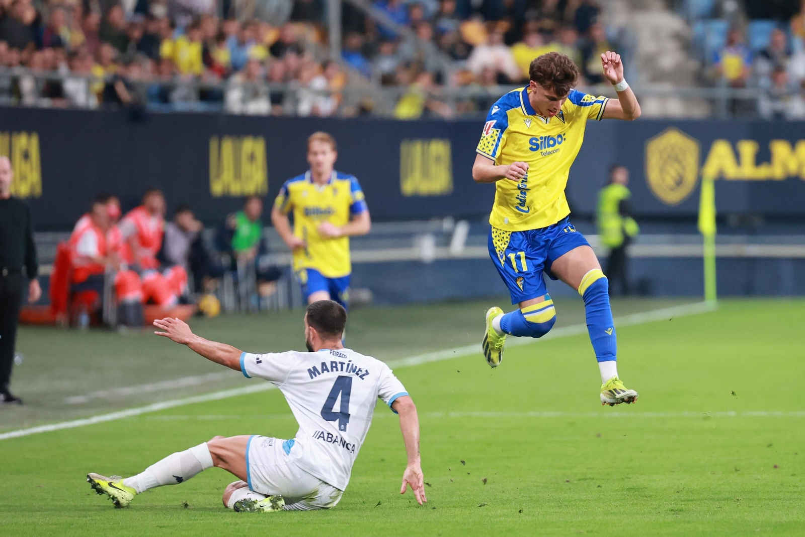 Búscate entre las imágenes del partido de fútbol entre Cádiz CF y Deportivo