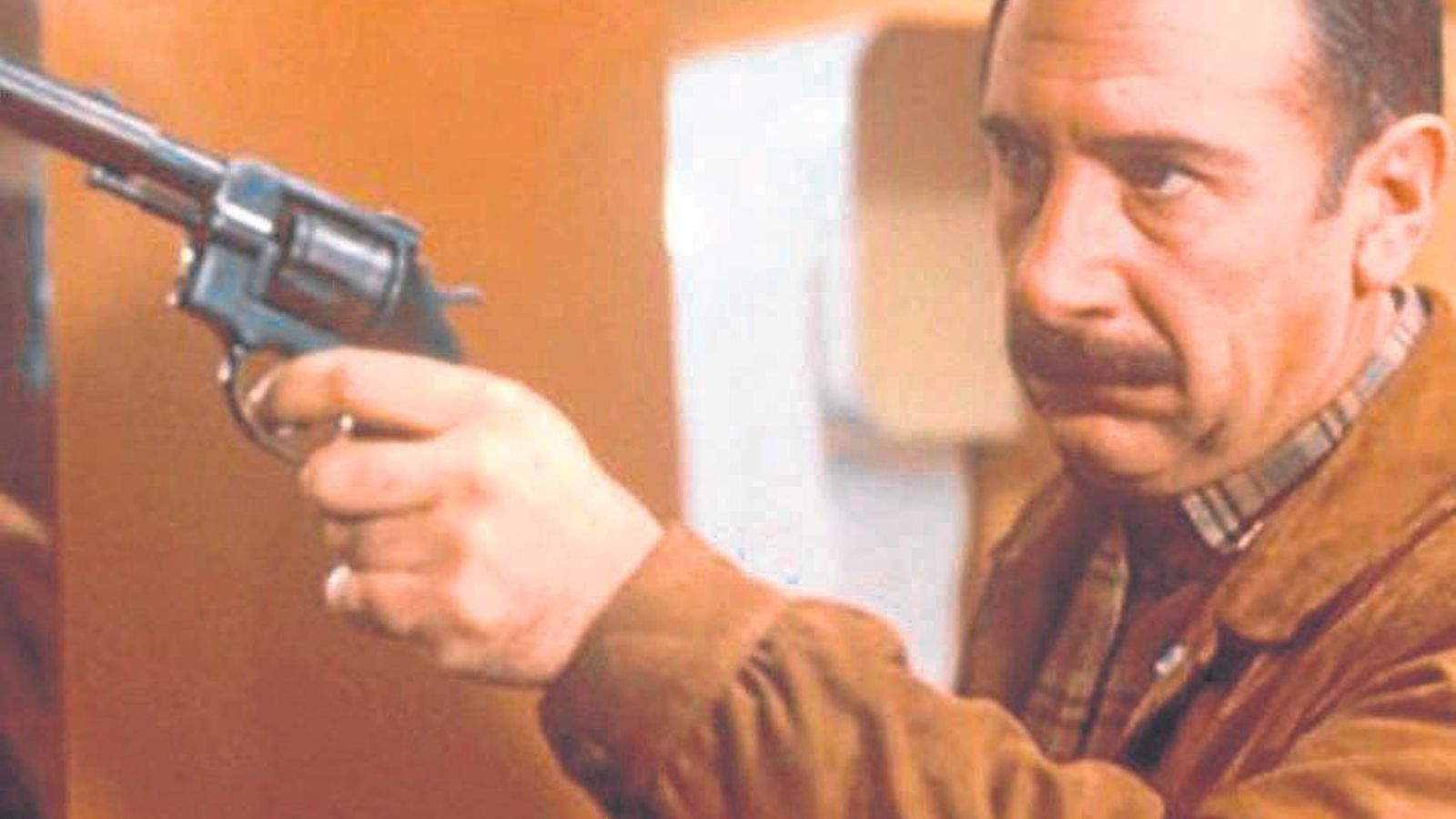 Alfredo Landa, el hombre que mejor prepara un Dry Martino, firmó un Germán Areta memorable.