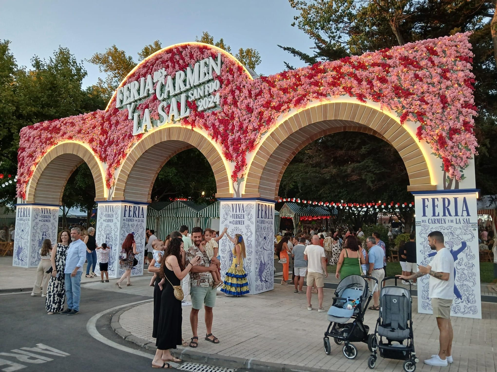 Búscate en las imágenes del sábado de Feria en San Fernando