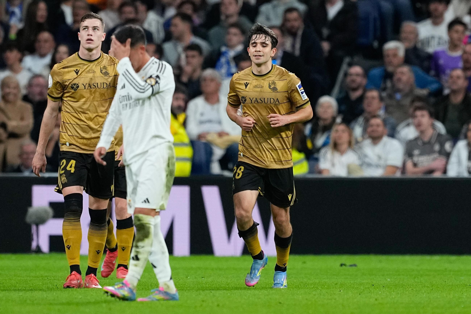 Las fotos del Real Madrid - Real Sociedad camino del Estadio de la Cartuja