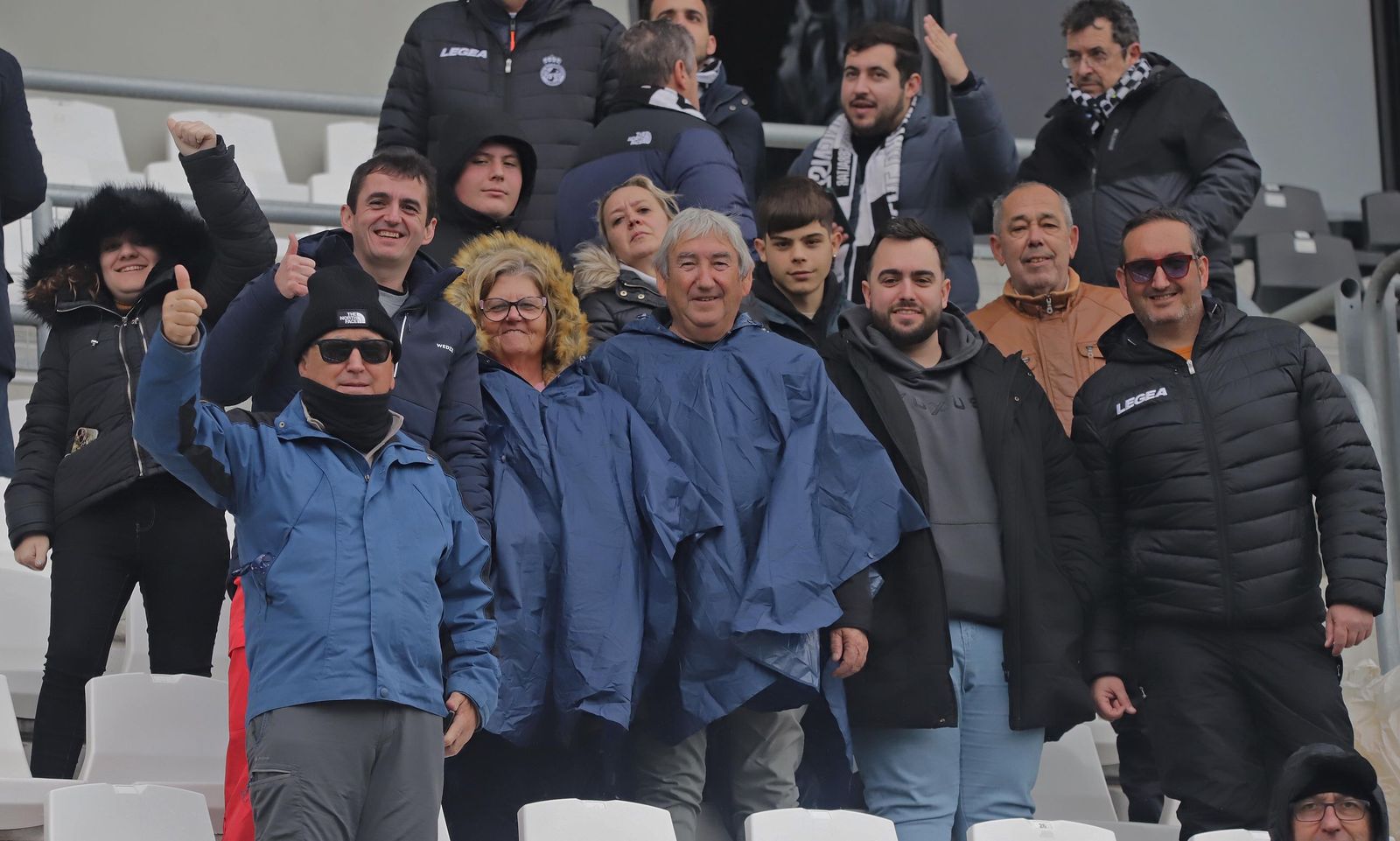 Búscate en el Ciudad de La Línea durante el Balona - Córdoba B de Tercera Federación