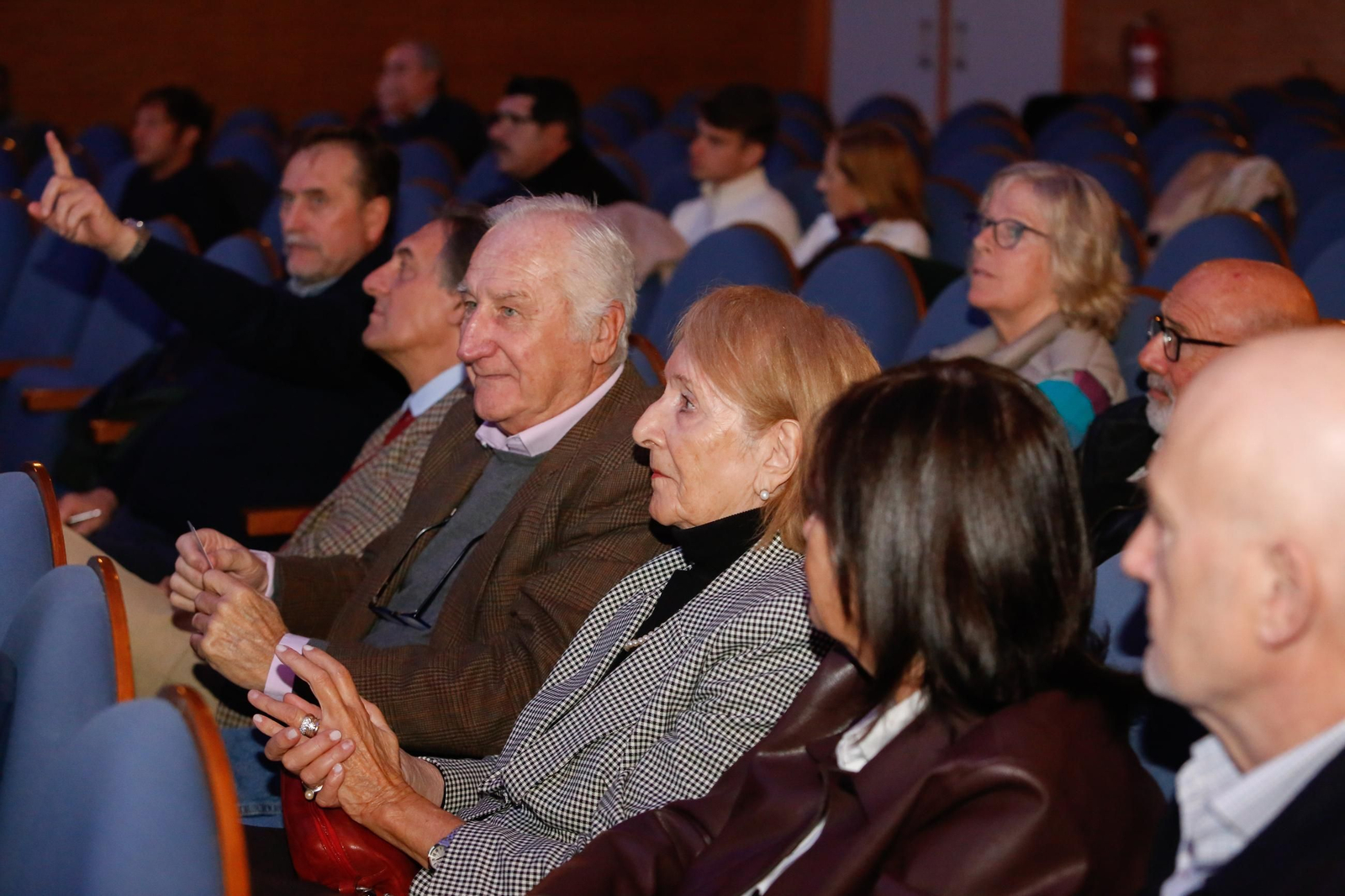 Las fotos del desyuno-coloquio "Brexit: repercusiones socioeconómicas y fiscales en La Línea y el Campo de Gibraltar"