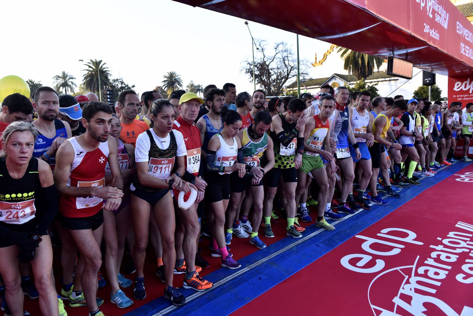 Salida del último Medio Maratón de Sevilla.
