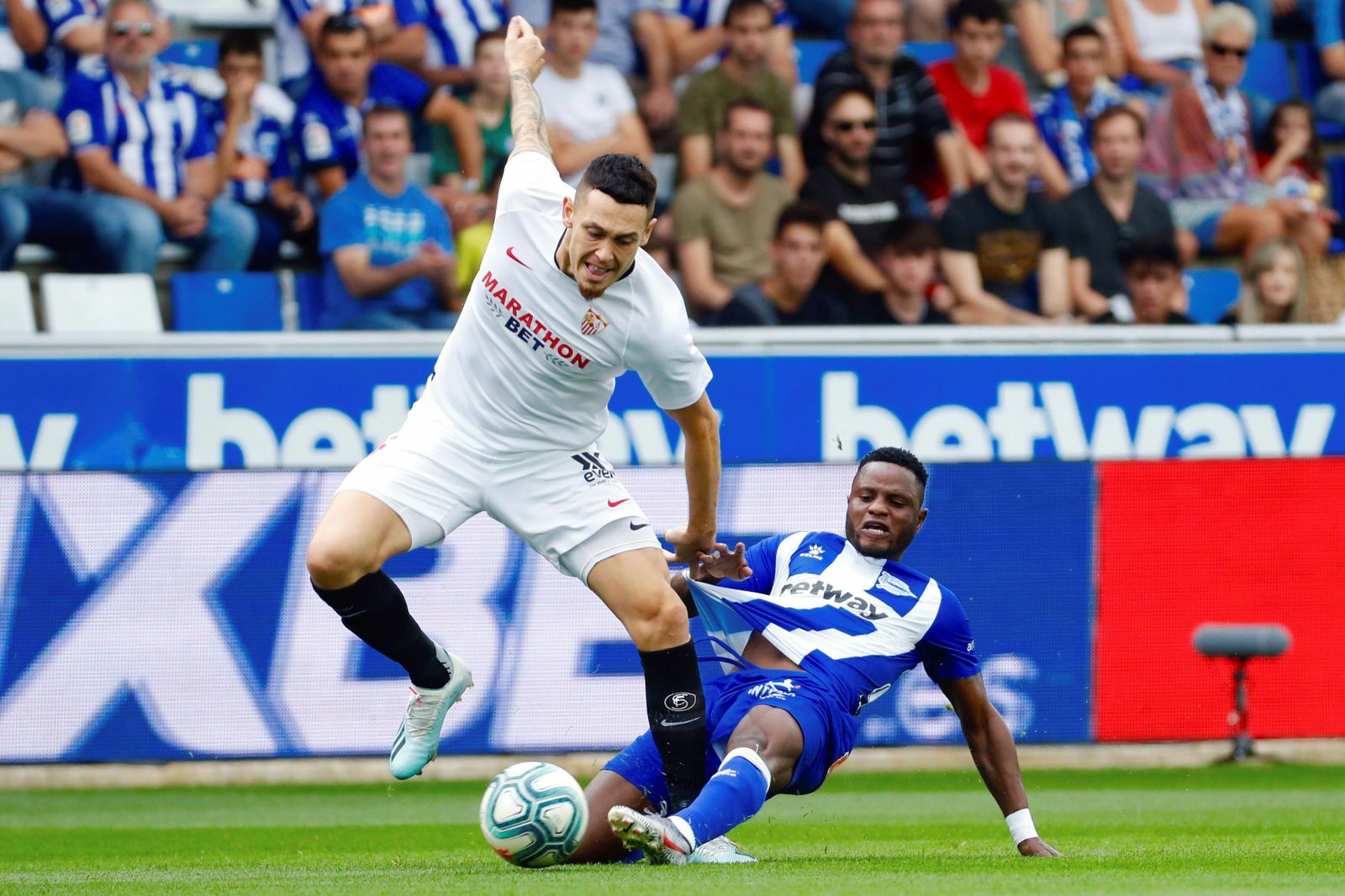 El Alavéz-Sevilla, en imágenes