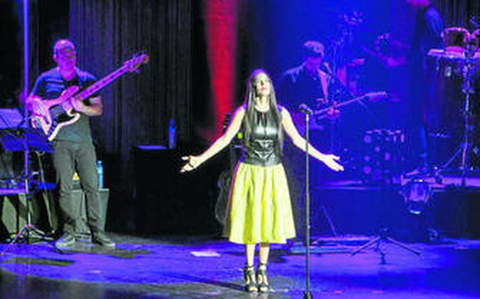 India Martínez durante su gran concierto ofrecido el viernes en el Auditorio Maestro Padilla de Almería.
