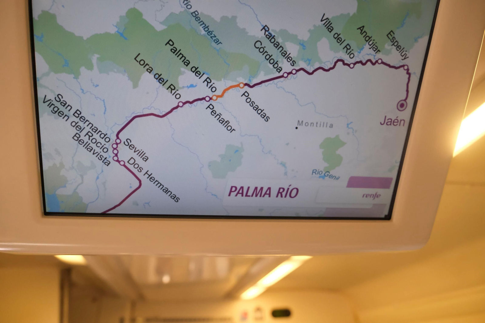 Así ha sido el primer viaje del Cercanías del Valle del Guadalquivir, en fotos